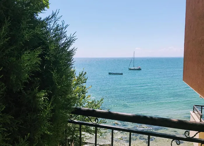 Niko's Deluxe Apartment Nesebar