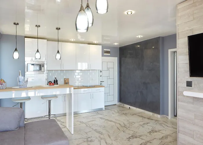 Niko's Deluxe Apartment *